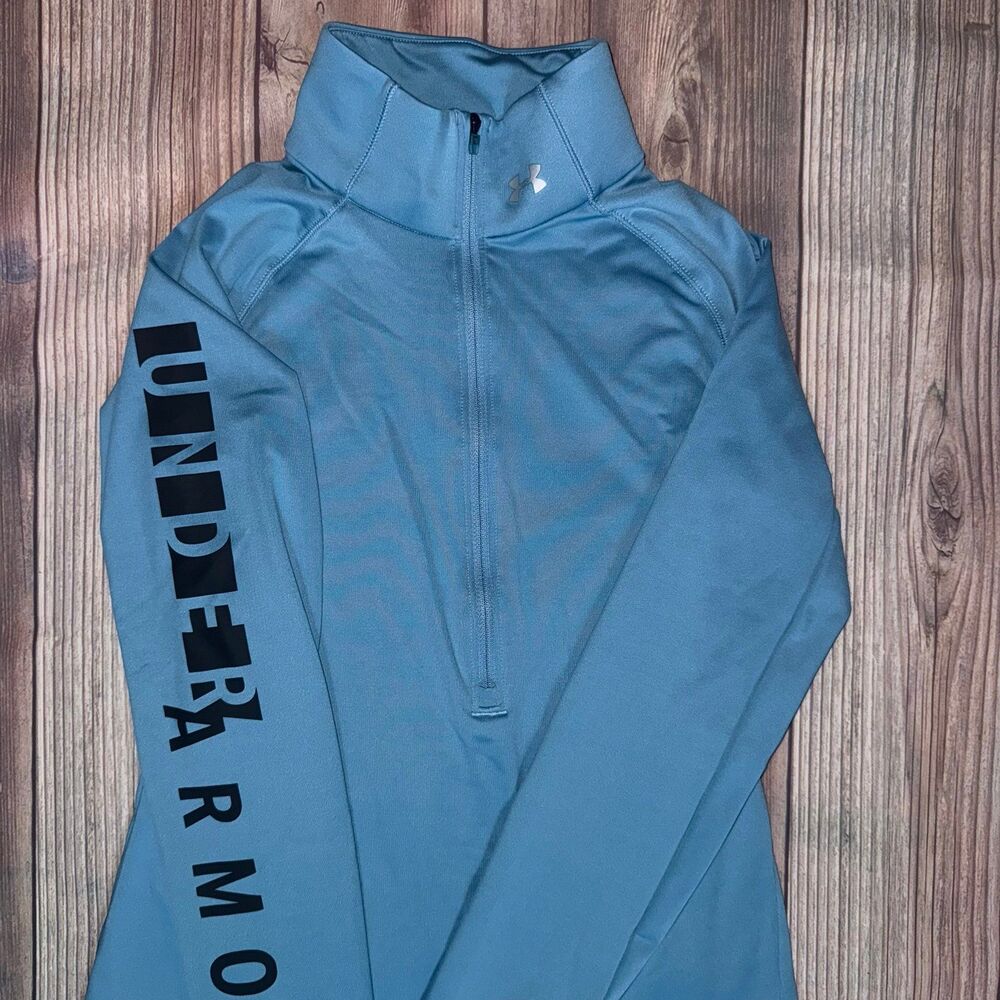 Women’s Under Armour XS Pullover